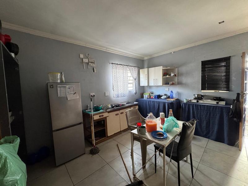 7 Bedroom Property for Sale in Grassy Park Western Cape